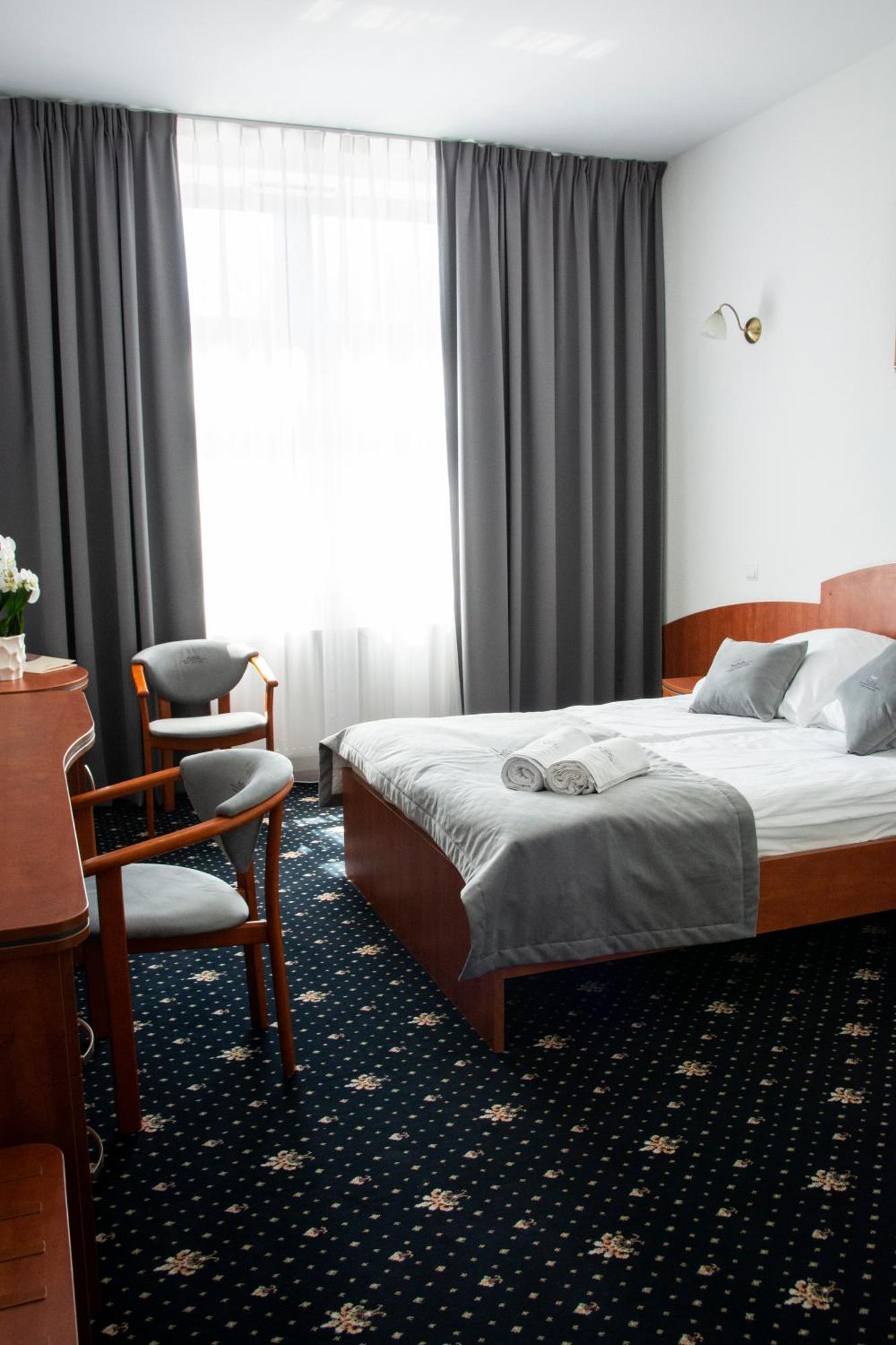 Hotel Restauracja Autos Solec Kujawski Kültér fotó